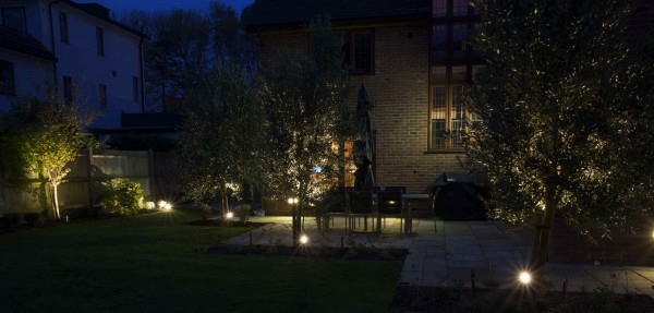 modern garden design lighting