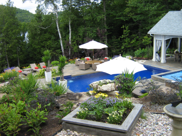 landscaping swimming pool