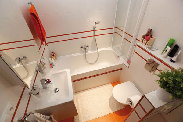 Bathroom red white