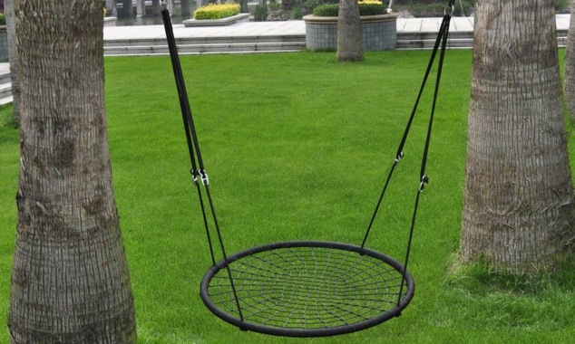 Garden swing super resistant adjustable seat