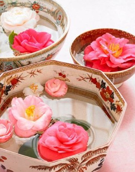 Decorative bowls flowers