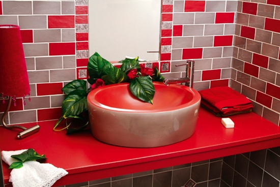 Design tile in red