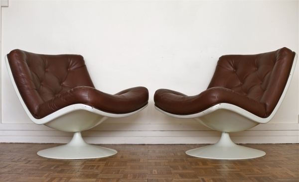 Comfortable leather chairs