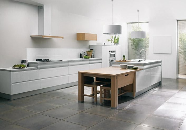 White kitchen in combination with wood