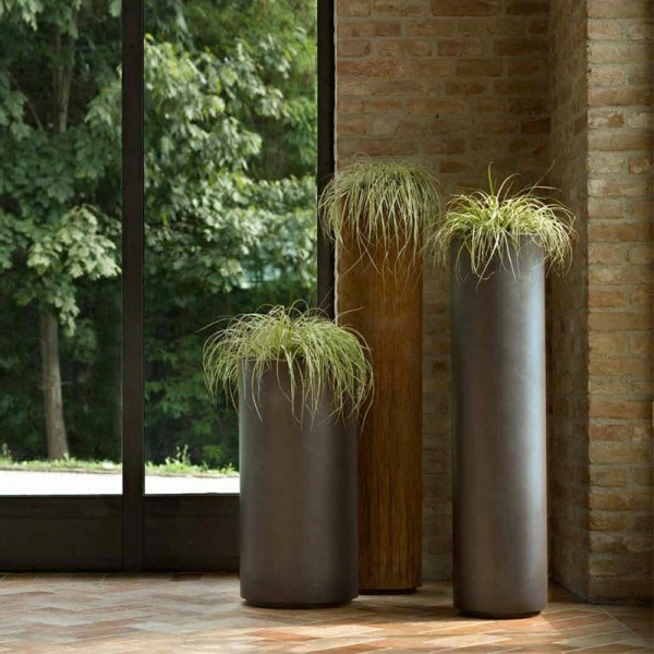 Decastelli vases inside