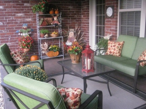 Patio autumn decoration