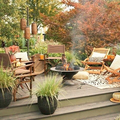 Decoration patio autumn focus