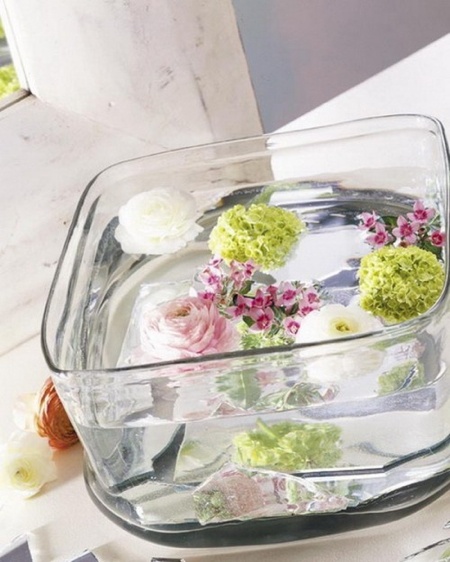 Wedding flowers bowl water