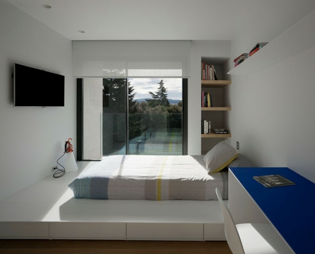 Igualada small bedroom