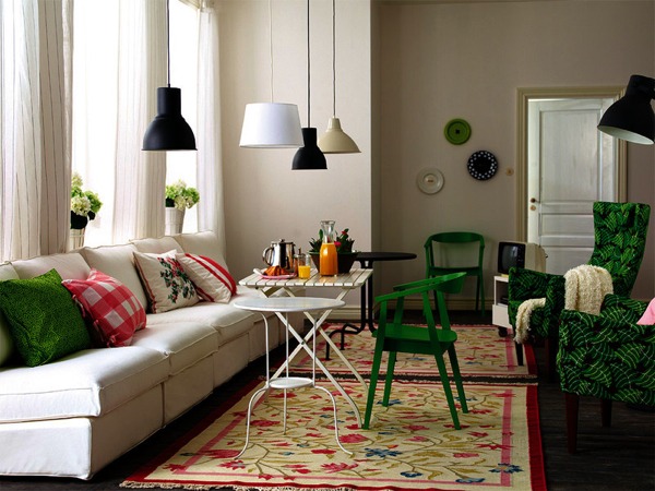 Hanging lamps in the vintage living room