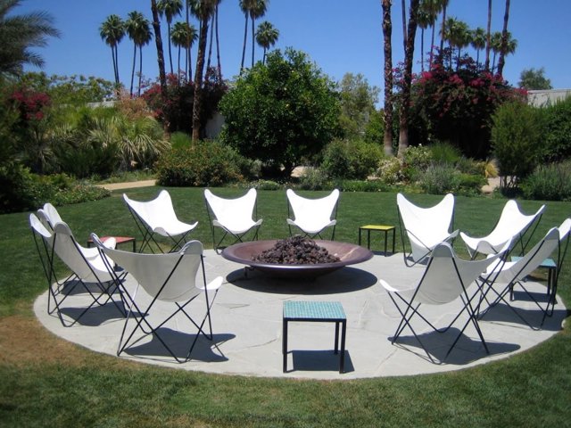 relaxation garden courtyard