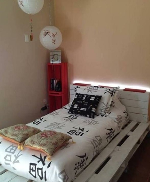 Original bed DIY wooden pallets