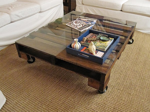 Custom wood and glass pallet for the table