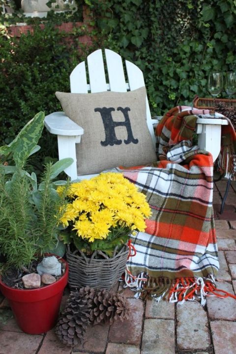 Apples bread patio decoration