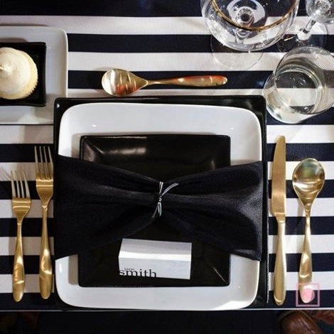 Black towel wedding table