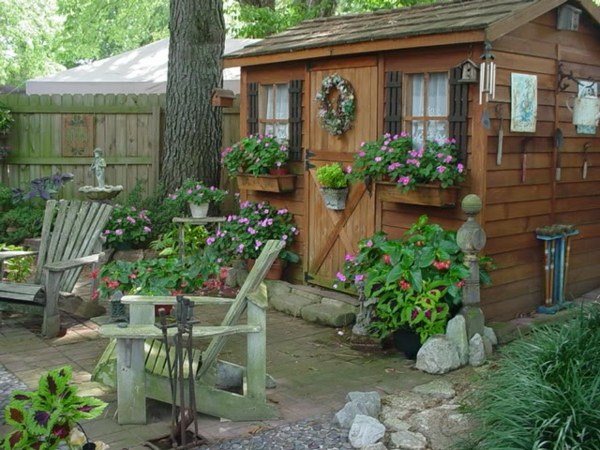 garden shed in wood plants