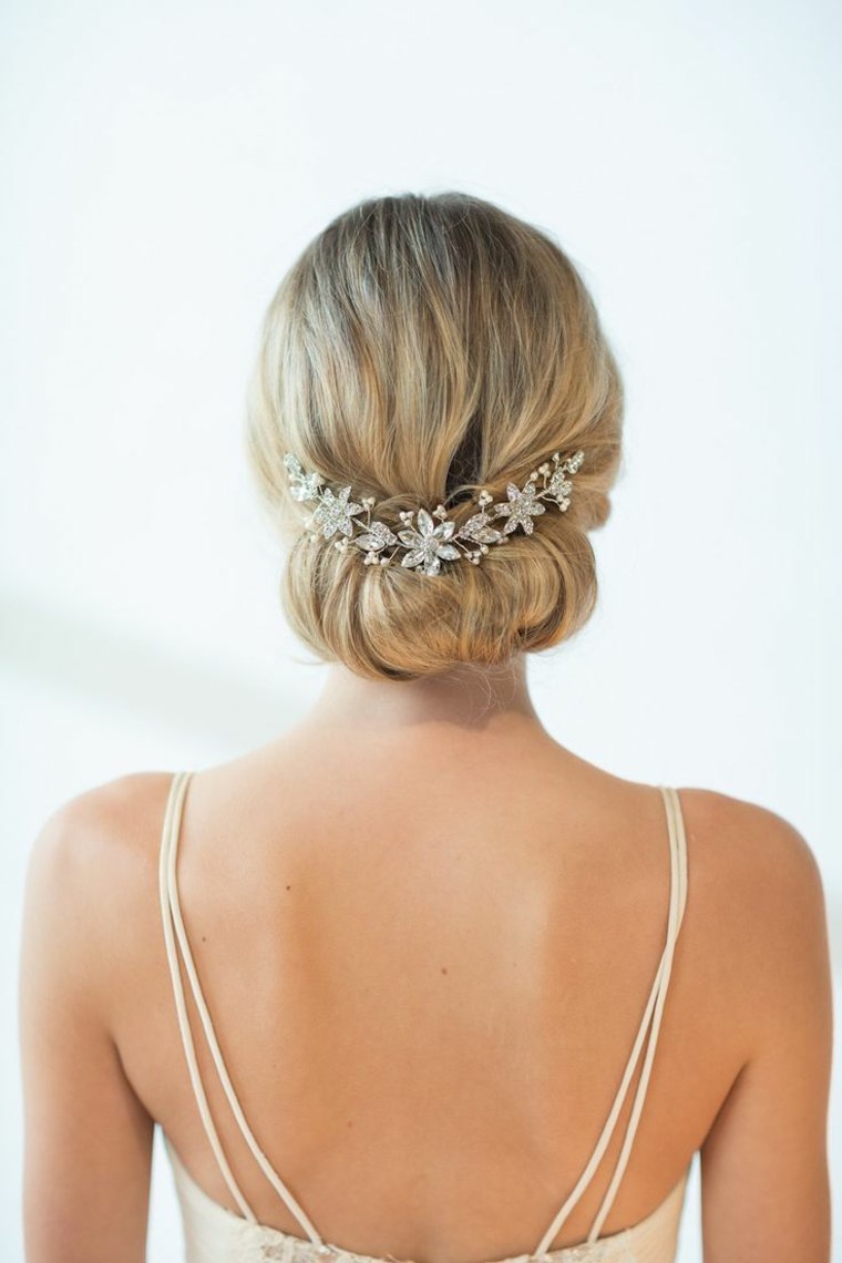 accessory-wedding hair jewelry-bun-simple-married-blonde