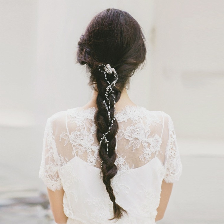 accessory-wedding-hair-braid-long chain-romantic lace dress