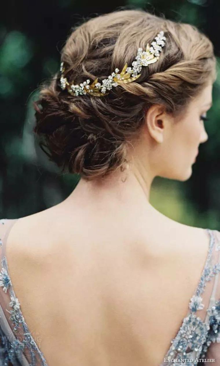 accessory-wedding-hair-bun vine-tutorial-braid-single-crown-flower