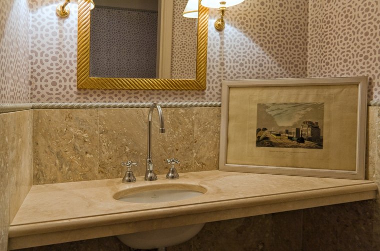 deco Italian bathroom stone travetin