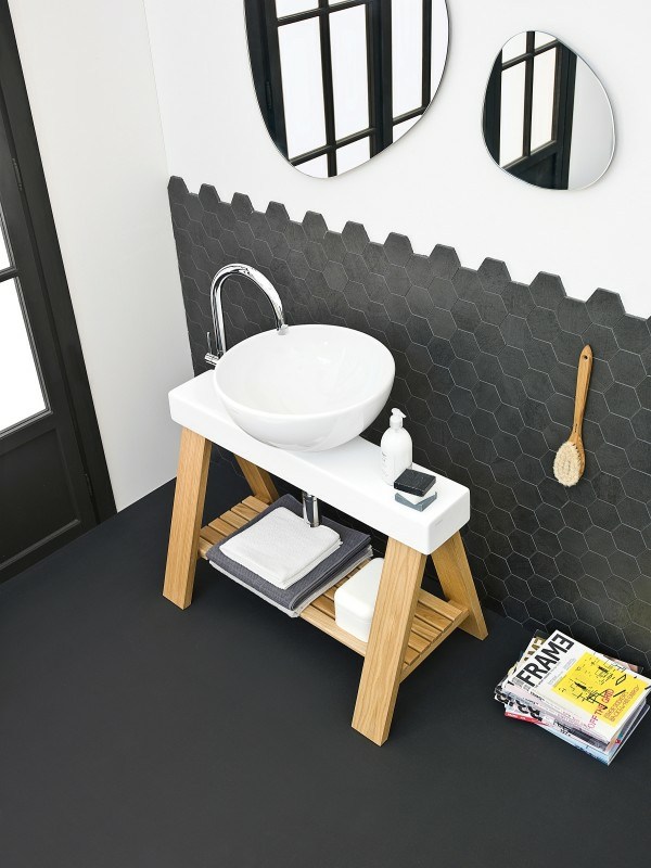 bathroom accessories retro black white