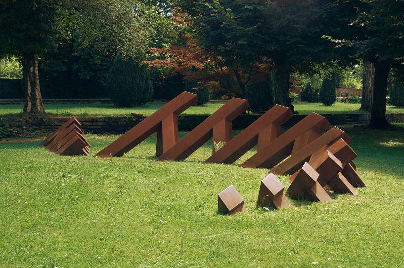 steel garden sculpture