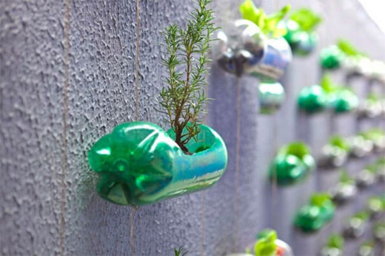 manual activity recycling bottle plastic garden-hanging-idea