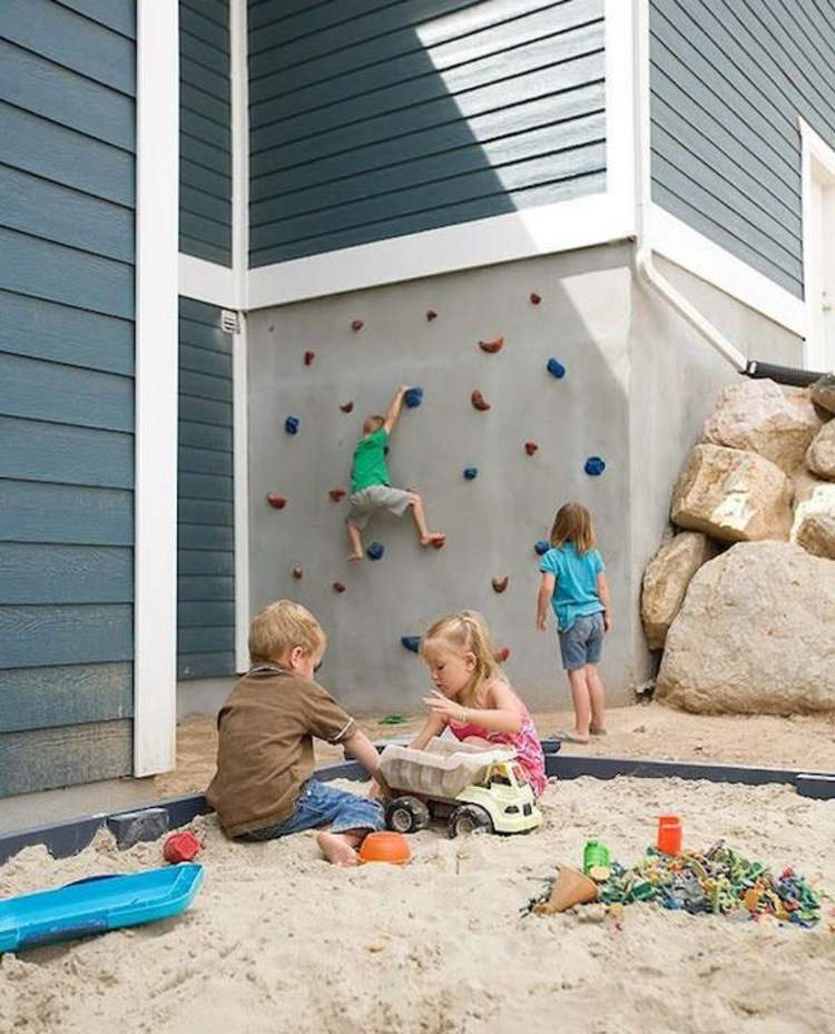 playground garden wall climbing