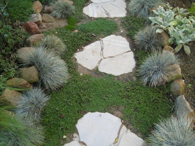 stone garden driveway