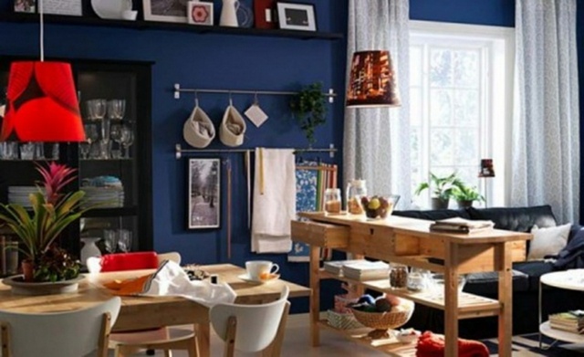 design studio tricks blå design lampe hængende træbord