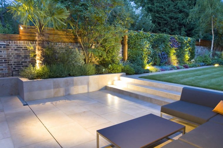 minimalist contemporary garden layout