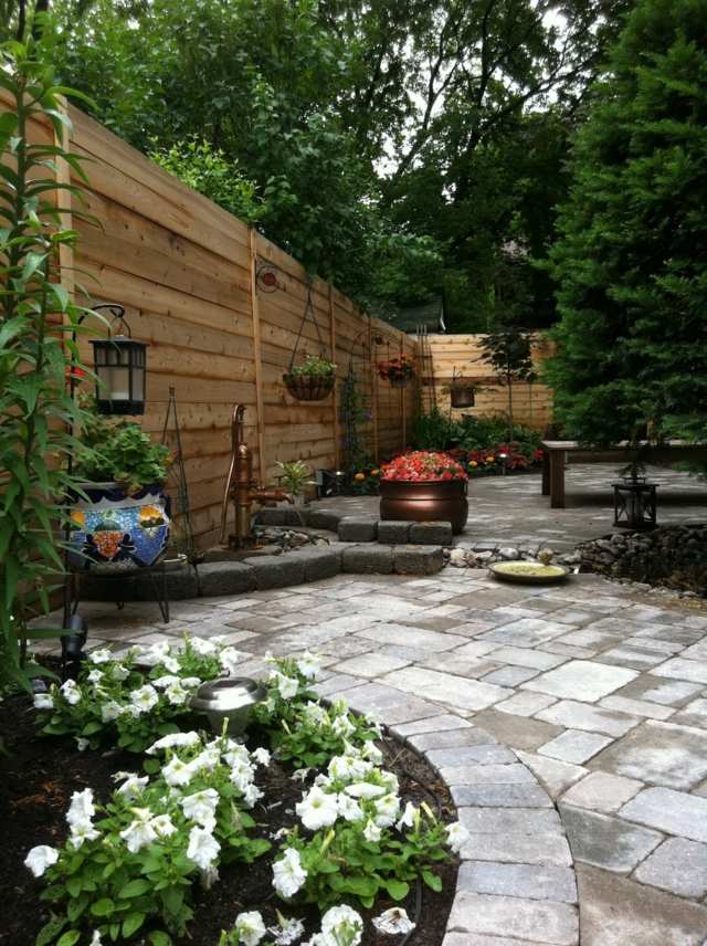 landscaping courtyard paved fountain