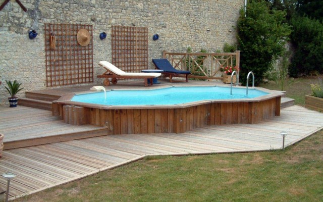 outdoor seating courtyard parquet swimming pool