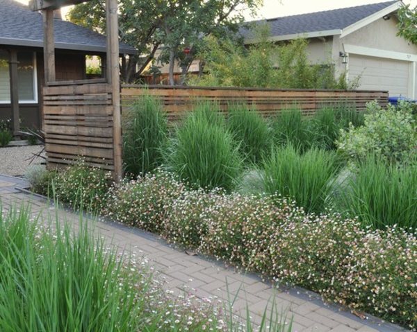 landscaping garden partition wood