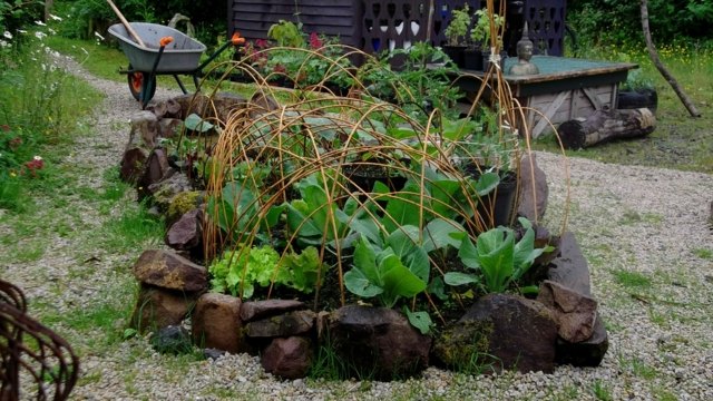 garden design permaculture Bealtaine Cottage