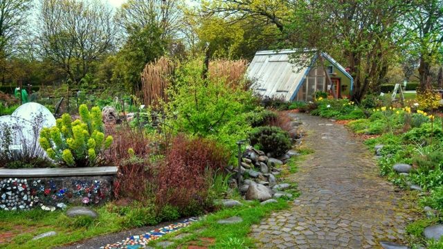 garden landscaping permaculture greenhouse