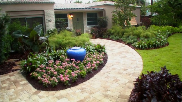 landscaping in front of house idea