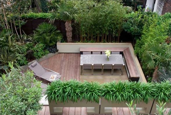 small modern garden amenagement