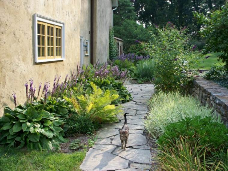 landscaping a garden path stones deco exterieur paysagé