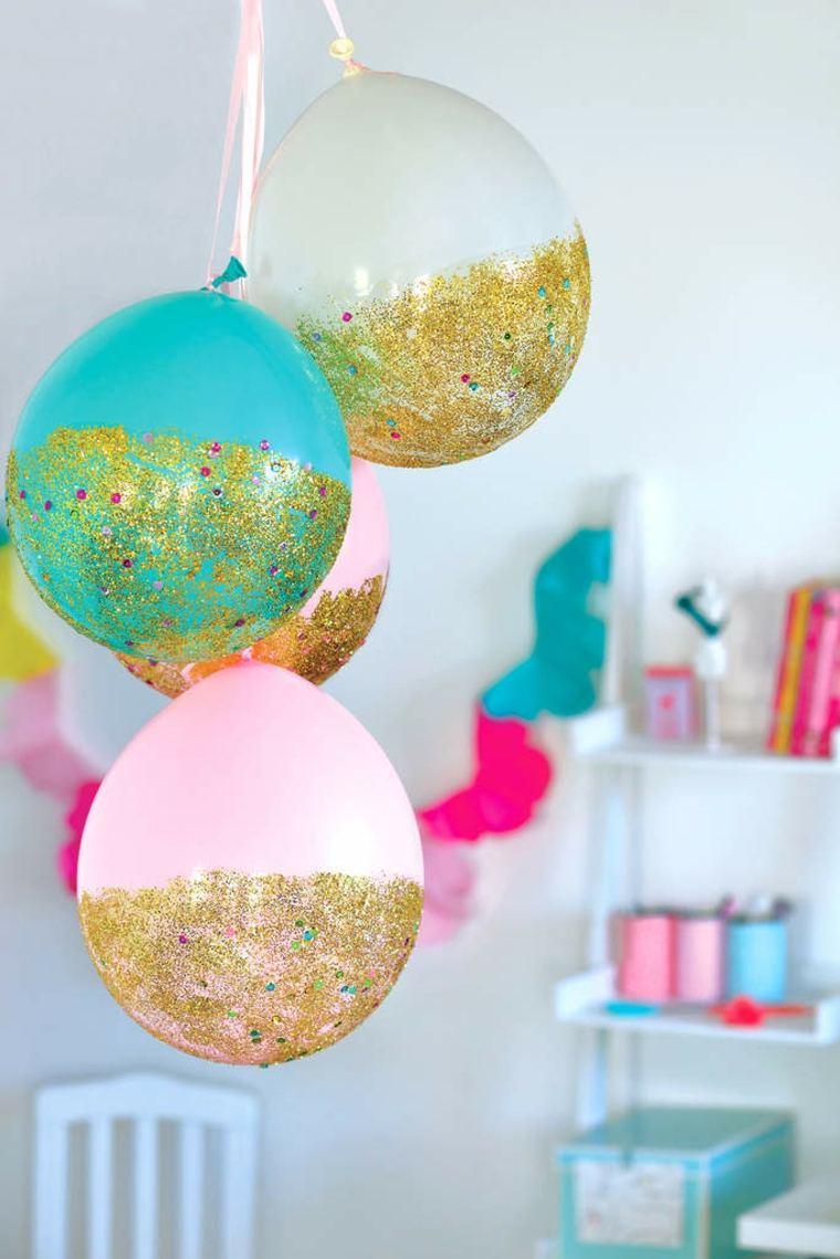 deco birthday balloons idea shelves decorate space