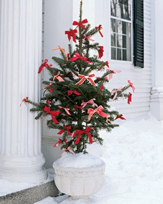 christmas tree deco outdoor