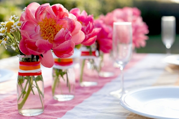 cvetlična aranžma poletna miza