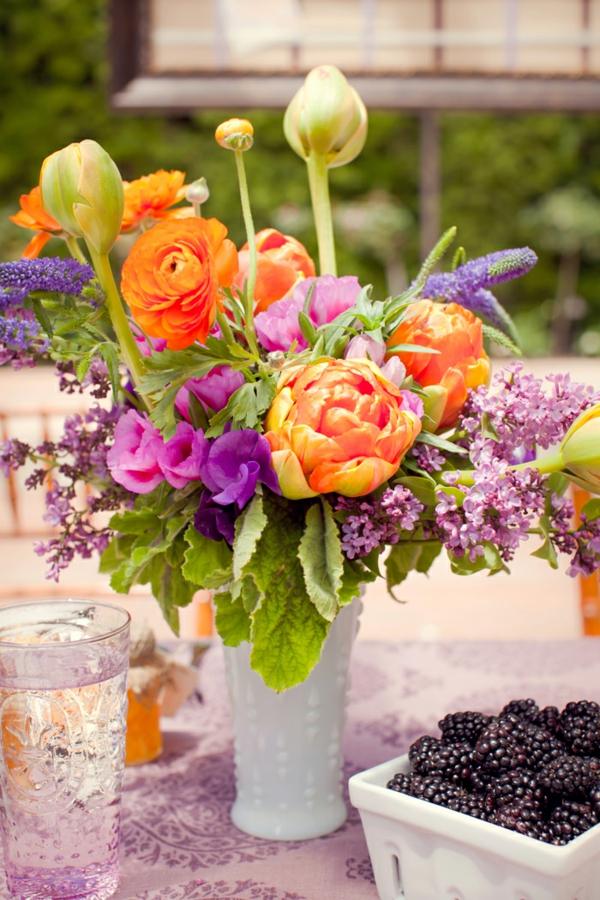 cvetlična aranžma poletna miza