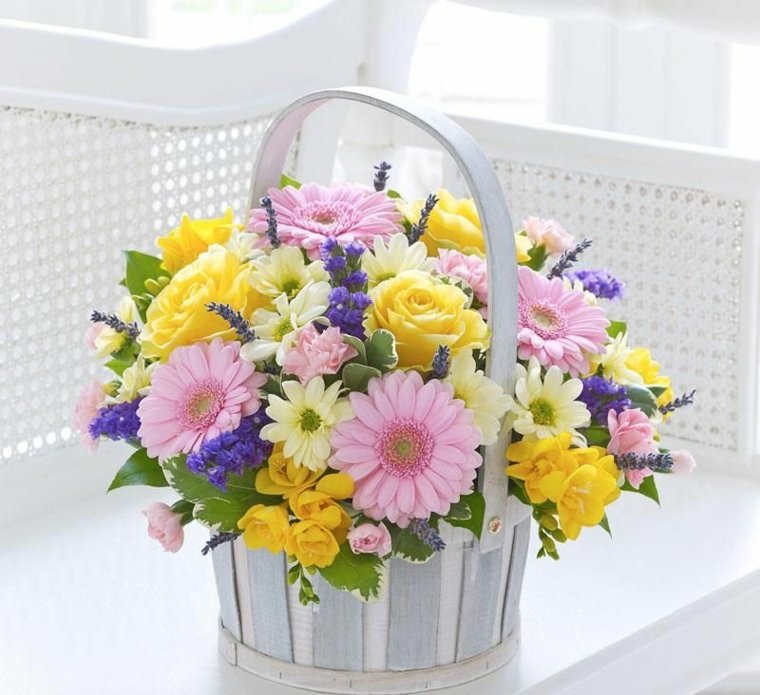 basket deco floral arrangement easter