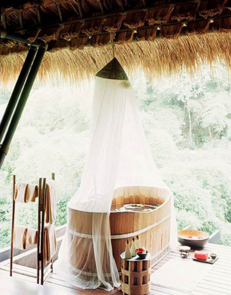 canopy bath zen atmosphere