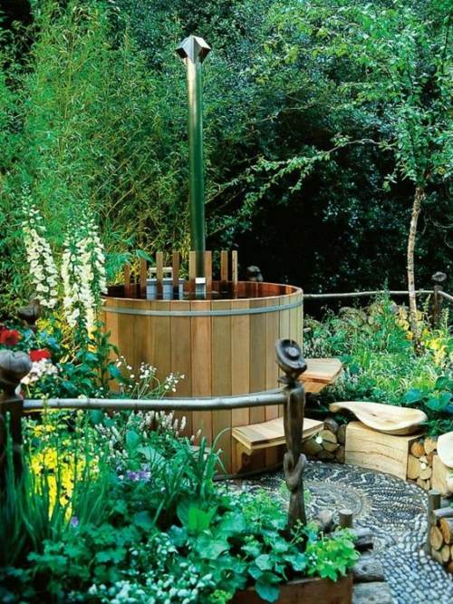 bathtub jacuzzi garden outdoor greenery wood