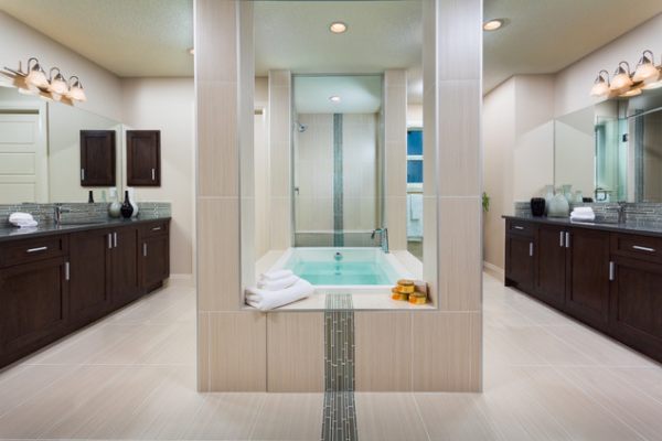 rectangular bathtub framed columns