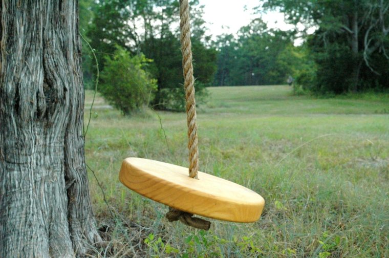 round swing wood garden landscaping idea brico