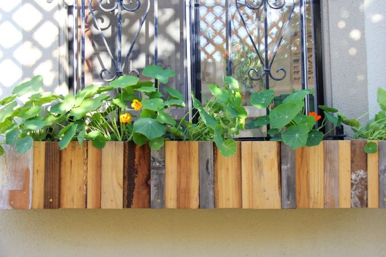 balconiere pallet-of-kayu tingkap hiasan