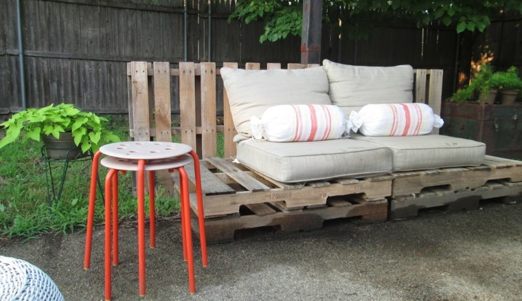 bench in pallet